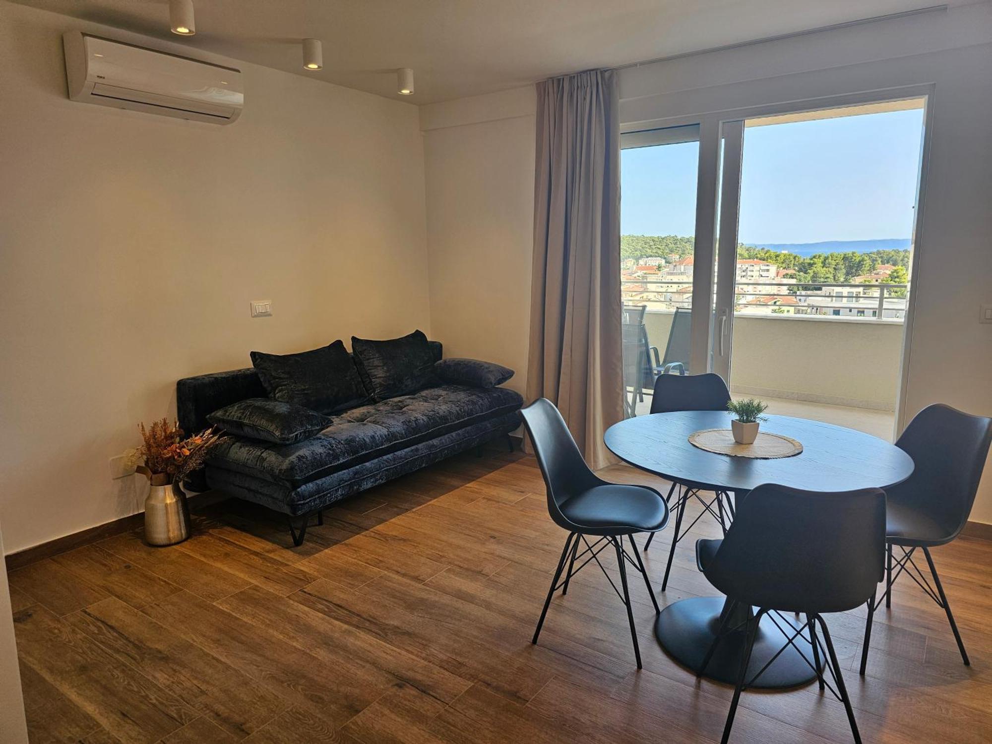 Apartmani Sole Макарська Екстер'єр фото