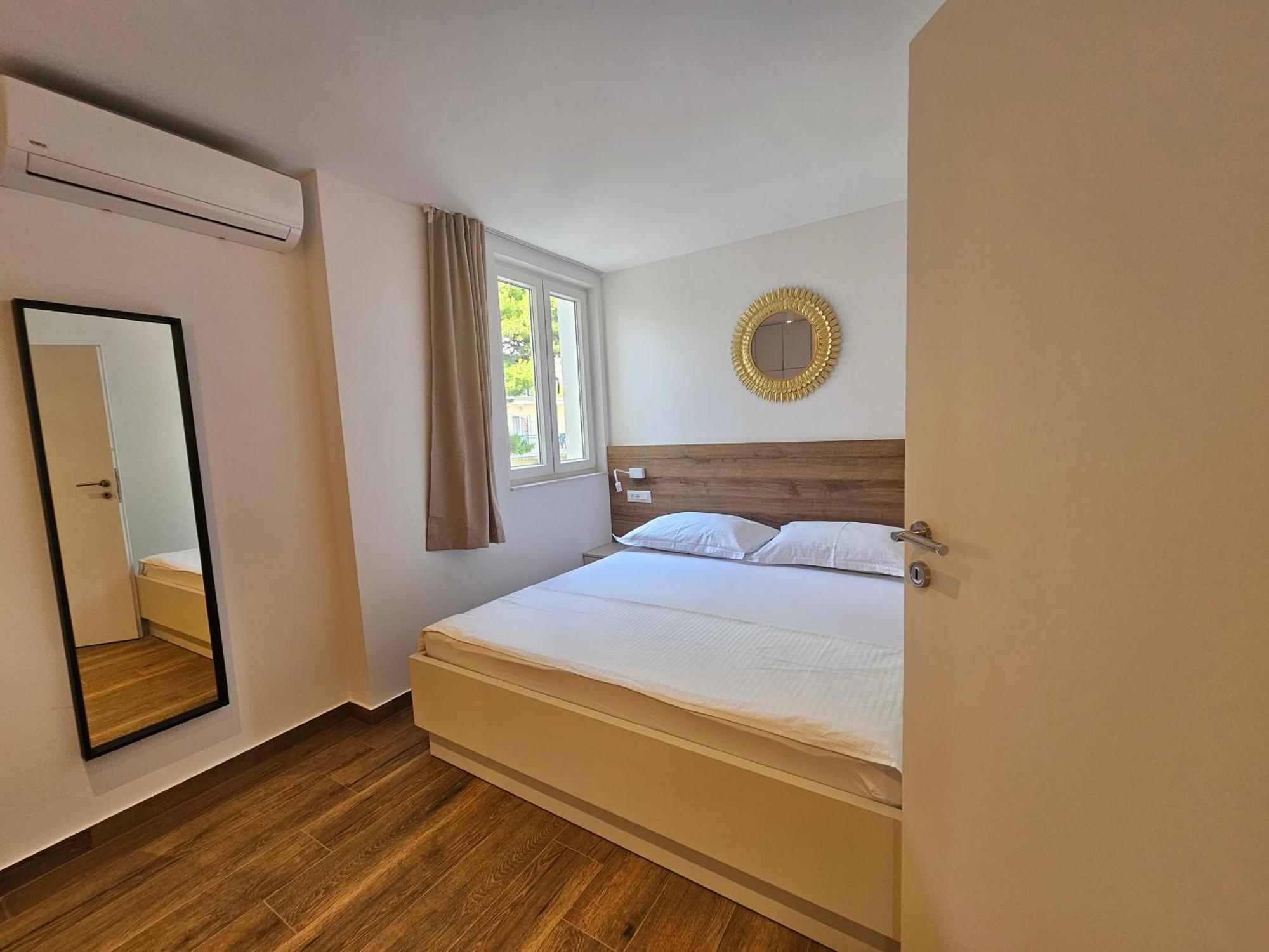 Apartmani Sole Макарська Екстер'єр фото